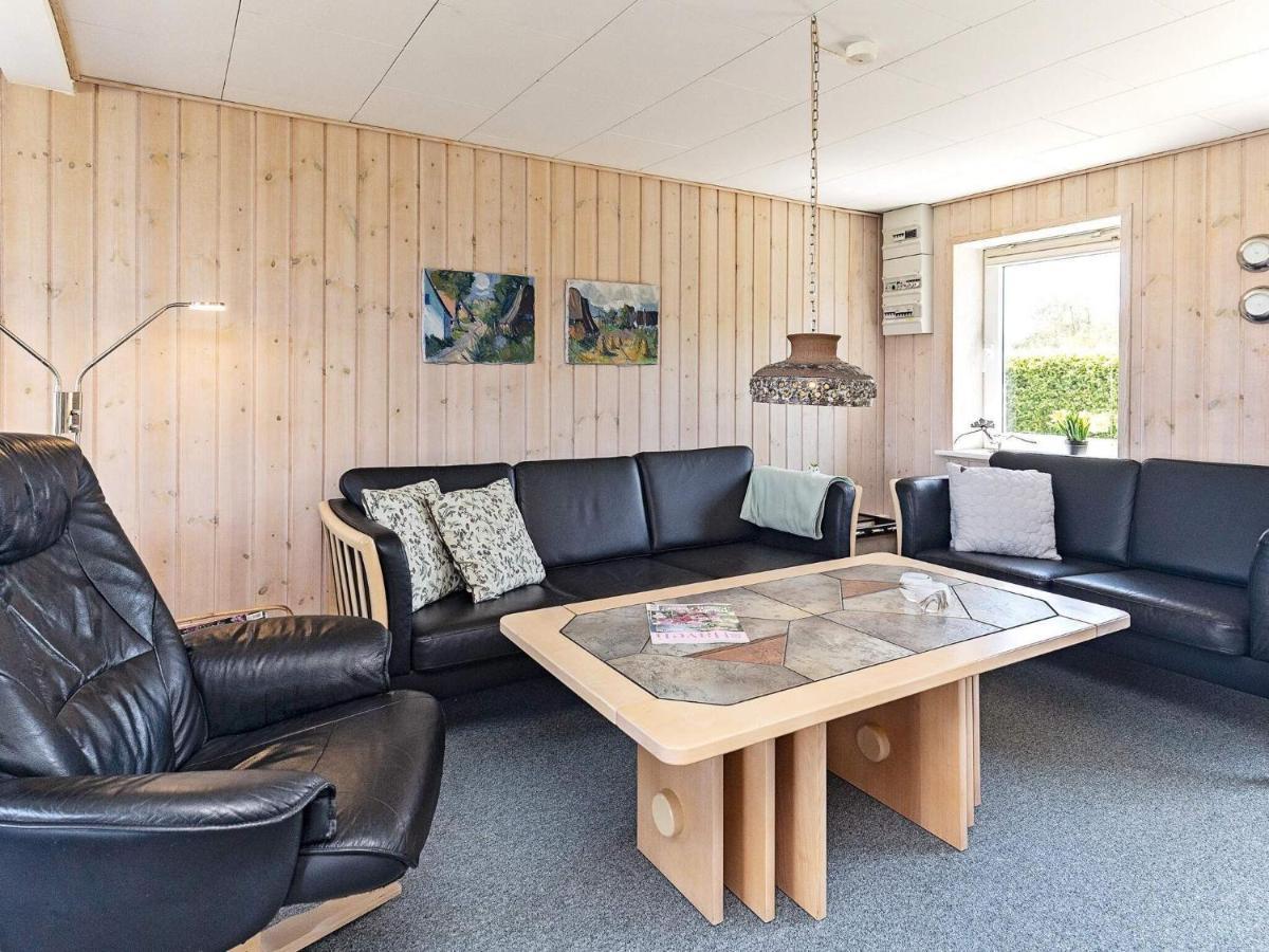 10 Person Holiday Home In Vinderup Екстериор снимка