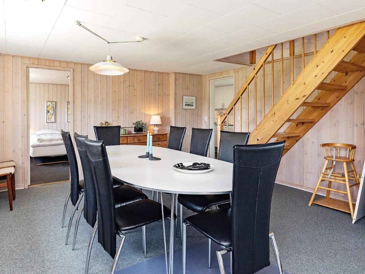 10 Person Holiday Home In Vinderup Екстериор снимка