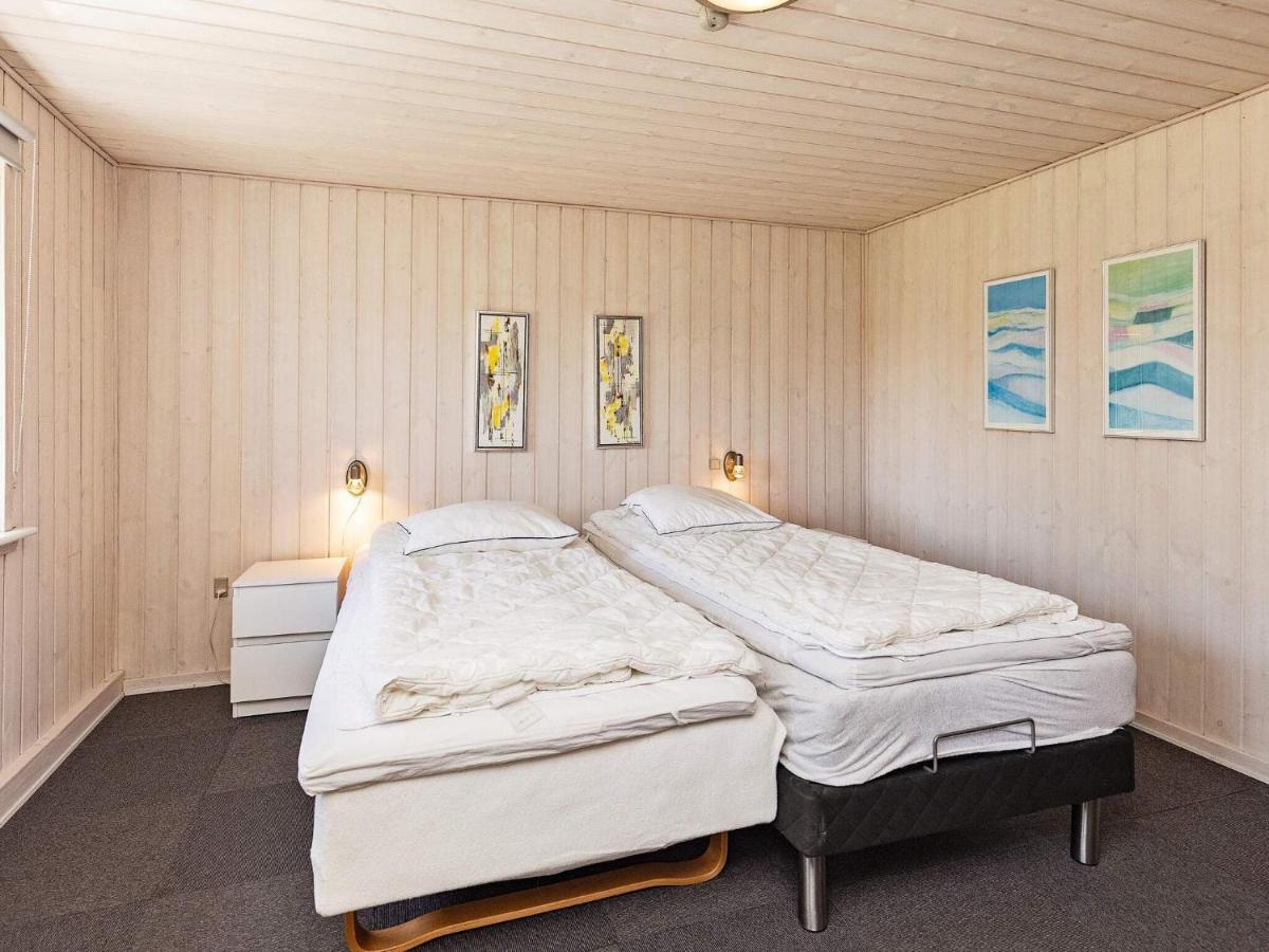 10 Person Holiday Home In Vinderup Екстериор снимка